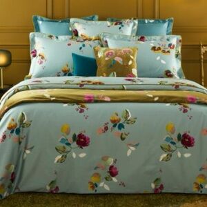 SOLD OUT! YVES DELORME
EAUX KING BED DUVET COVER & Two smaller shams